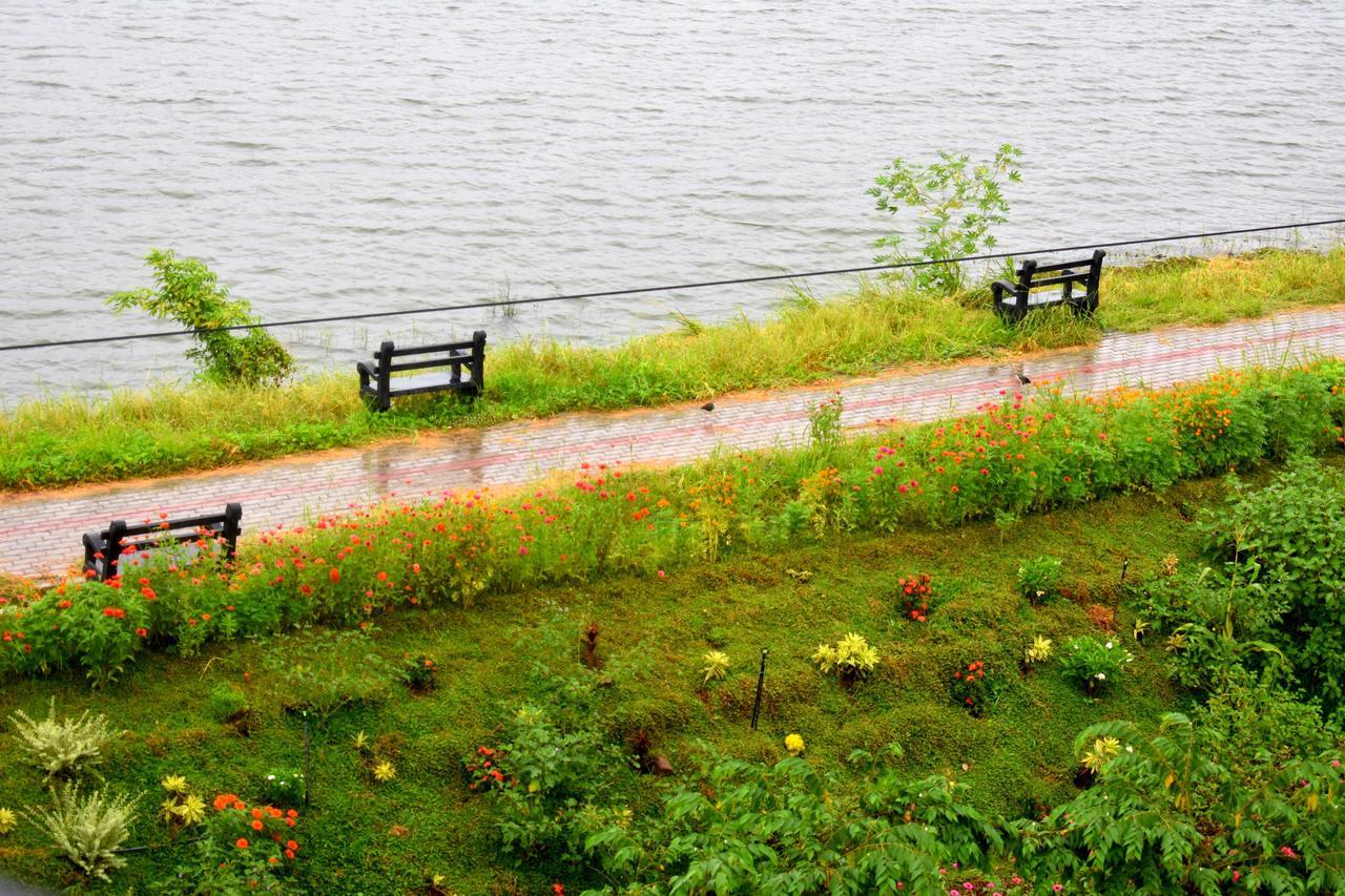 Lake City Resort Anuradhapura Exterior foto