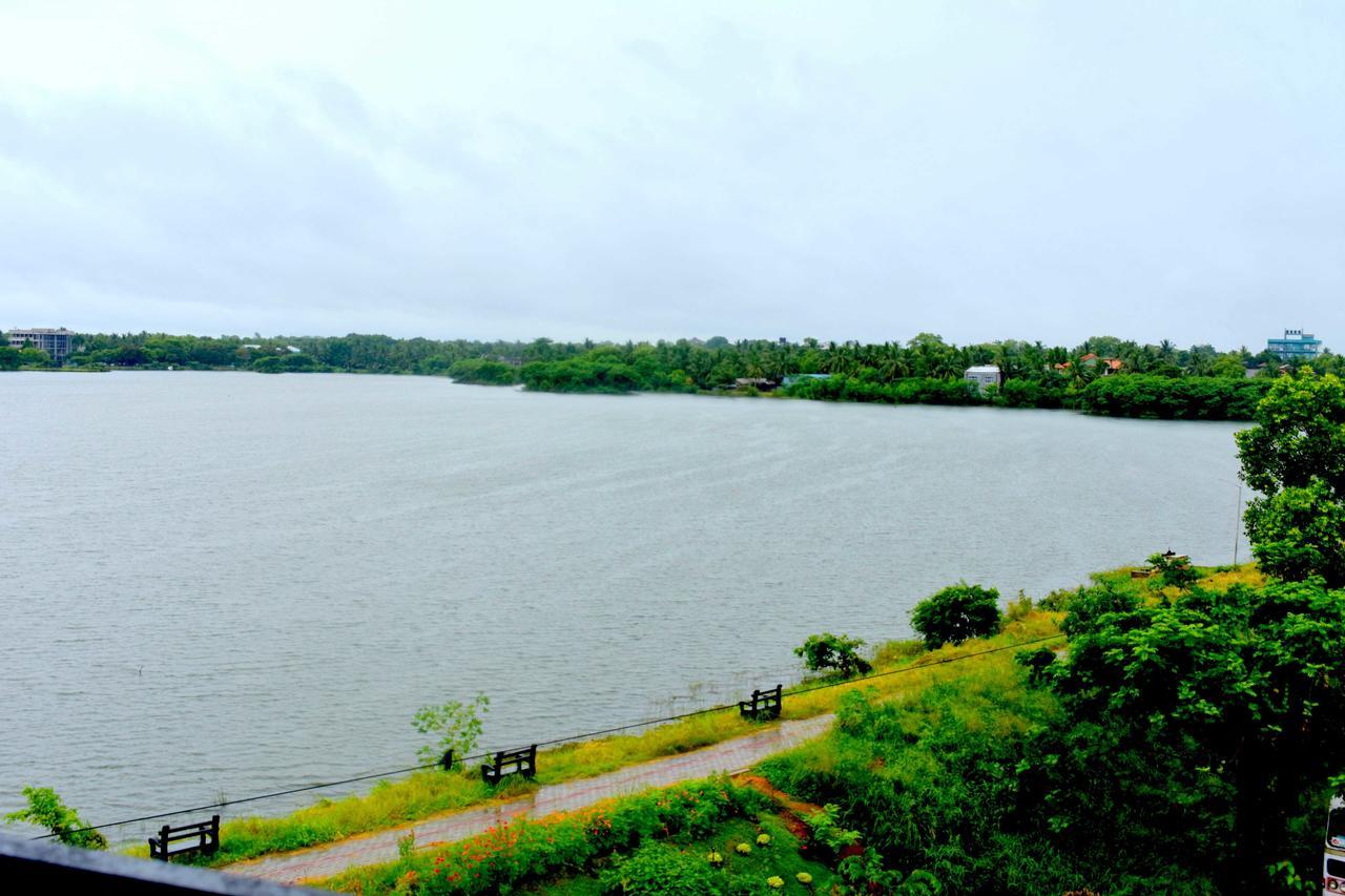 Lake City Resort Anuradhapura Exterior foto